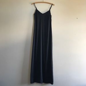 F21 spaghetti strap slip on maxi black dress